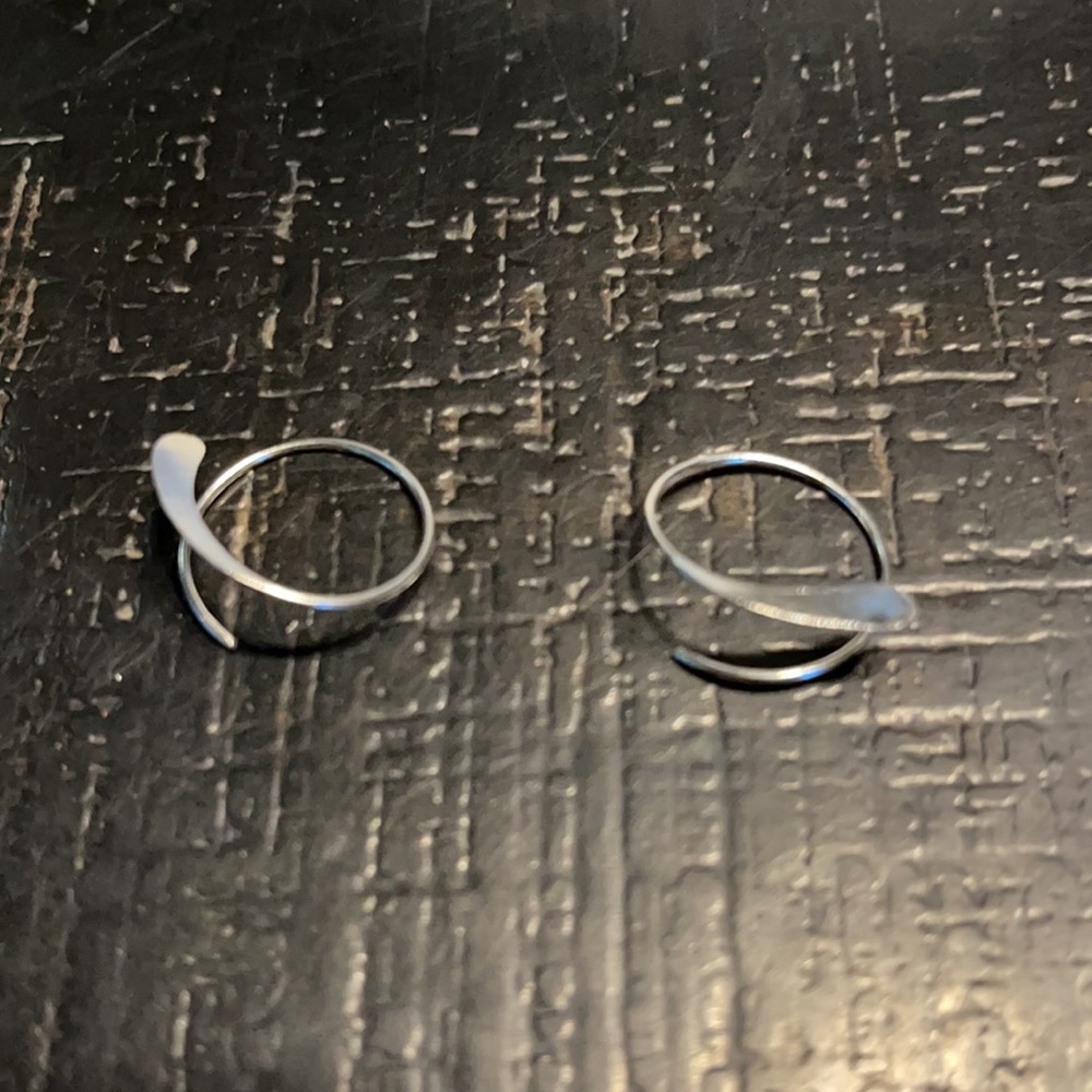 925ss hammered Open Hoop Earrings - Picture 3 of 4